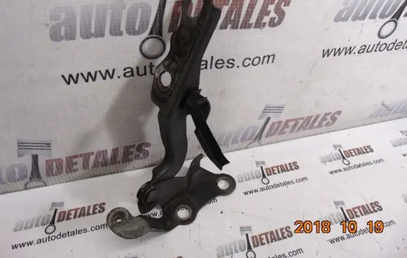 Toyota Corolla E120 E130 Engine bonnet/hood hinges