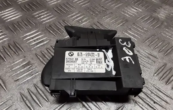 BMW 7 E65 E66 Alarm control unit/module 6575697437201 577621DE 28034097
