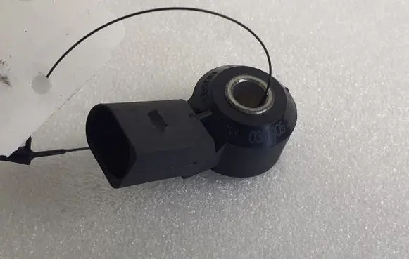 Porsche Cayenne (92A) Detonation knock sensor 030905377C 12048