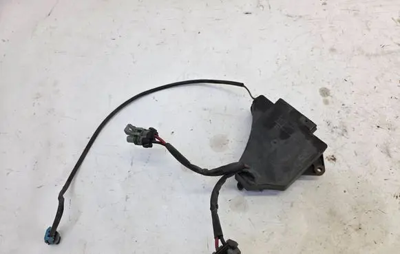 Saab 9-3 Ver2 Coolant fan relay 873526Q