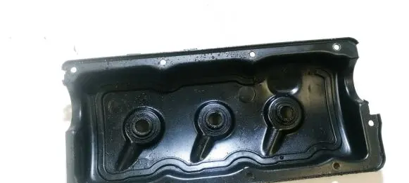 Audi A6 S6 C5 4B Rocker cam cover 059103469k 059103470h