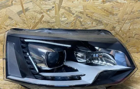 Volkswagen Transporter - Caravelle T5 Headlight/headlamp 7E5941016