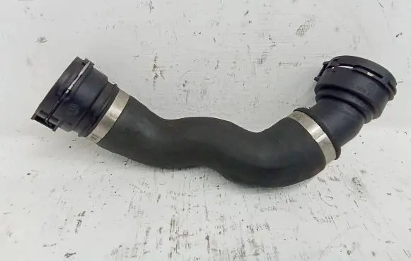 BMW 5 F10 F11 Engine coolant pipe/hose 8509274 850927401
