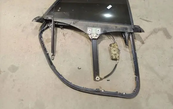 Audi A6 S6 C6 4F Rear door window/glass frame 4F0839462A