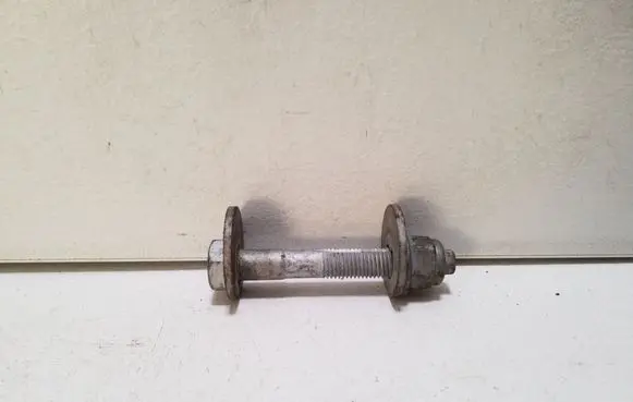 Volkswagen Golf V Rear suspension camber bolt 