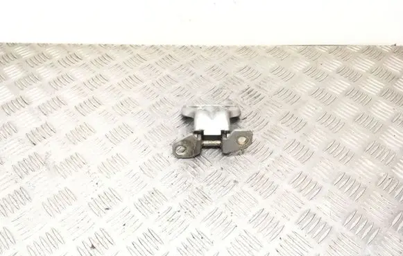 Hyundai Trajet Rear door upper hinge 