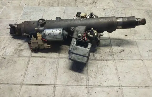 Steering wheel axle set