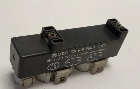 Volkswagen Sharan Coolant fan relay 701919506A