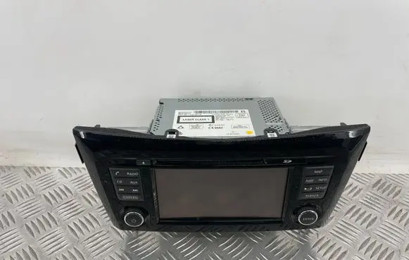 Nissan X-Trail T32 Radio/CD/DVD/GPS head unit 7513750235