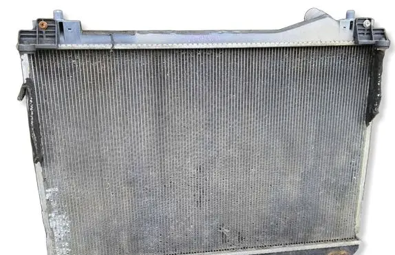 Suzuki Grand Vitara II Coolant radiator 