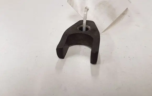 KIA Sorento Fuel Injector clamp holder