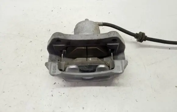 Buick Encore I Front brake caliper 42788408 688250455