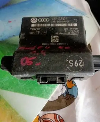 Volkswagen Golf V Gateway control module 1K0907530e