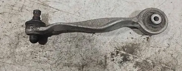 Audi A4 S4 B5 8D Front lower control arm/wishbone 4D0407512G