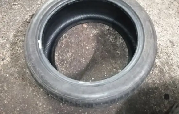 Volkswagen Golf IV R17 summer tire 24540R17