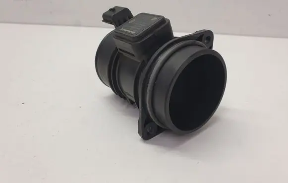 Nissan Juke I F15 Mass air flow meter 9WK97021 8200682558B