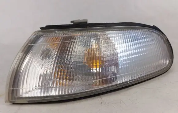 Mazda 626 Front indicator light 183173 183173B 010177
