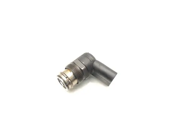 Lexus LS 460 - 600H Fuel pressure sensor 