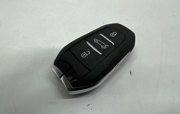 Opel Astra L Ignition key/card 9840153480