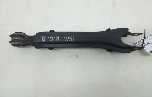Mercedes-Benz C W204 Rear control arm A2043502706