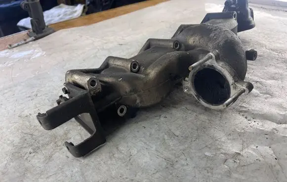 Hyundai Santa Fe Intake manifold