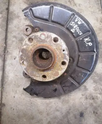 Volkswagen Scirocco Front wheel hub spindle knuckle