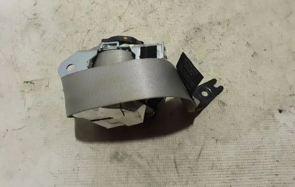 Volvo S90, V90 Rear seatbelt 39836047