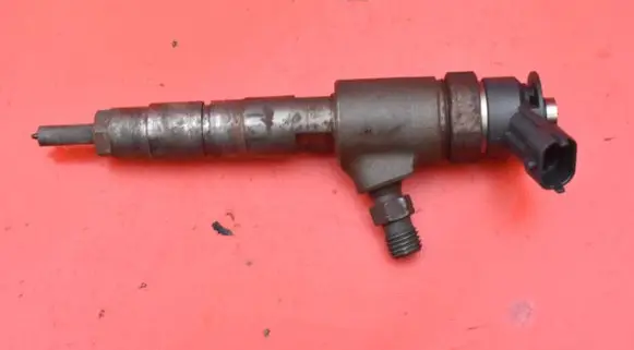 Ford Fiesta Fuel injector 870692