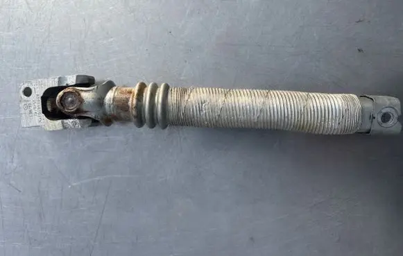 Mercedes-Benz E W212 Steering column universal joint A2044620378 35Q12