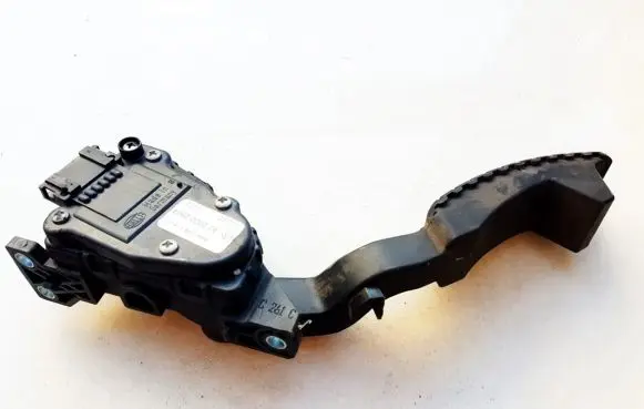Renault Laguna II Accelerator throttle pedal 8200002904 6PV008119-00