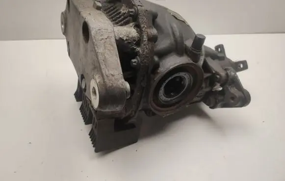Mercedes-Benz CL C216 Rear differential A2213505614