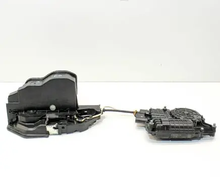 BMW 5 F10 F11 Front door soft close latching motor 7185692