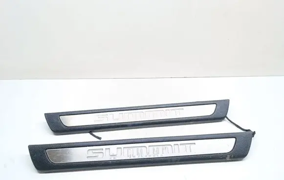 Jeep Grand Cherokee sill trim set (inner) P5SQ04DX9AC P5SQ05DX9AC