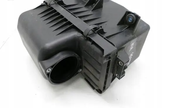KIA Carnival Air filter box