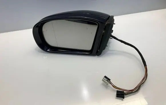 Mercedes-Benz C W203 Front door electric wing mirror
