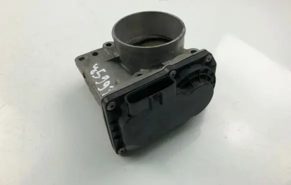 Volvo V50 Throttle valve 8677694