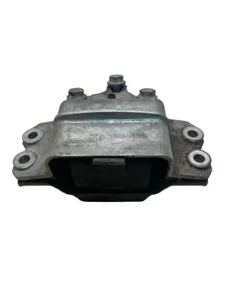 Volkswagen PASSAT CC Engine mount bracket 3C0199555
