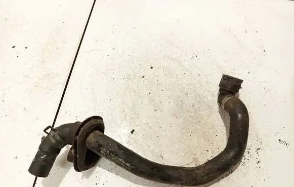 Audi A4 S4 B7 8E 8H Engine coolant pipe/hose