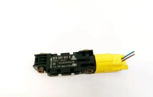 Audi A4 S4 B7 8E 8H Airbag deployment crash/impact sensor 8e0959643b