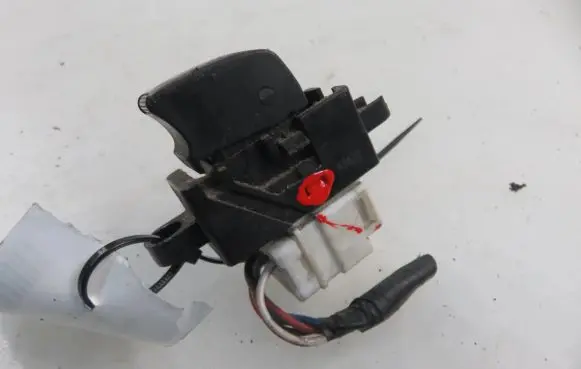 Nissan X-Trail T30 Quarter vent window switch 