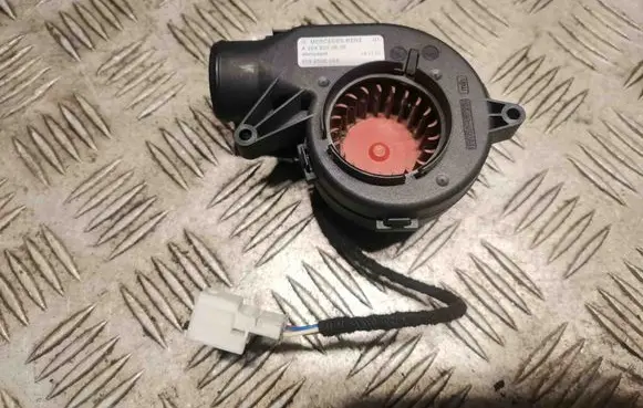Mercedes-Benz C W204 Engine control unit/module fan A2048300608 2048300608