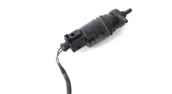 Mercedes-Benz E W212 Windscreen/windshield washer pump A2218690121