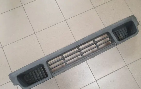 Volkswagen Transporter - Caravelle T5 Front bumper lower grill 7H0807719