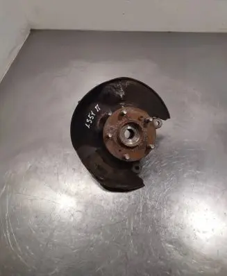 Honda Civic Front wheel hub spindle knuckle