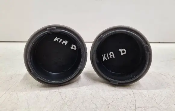 KIA Sorento Headlight/headlamp dust cover