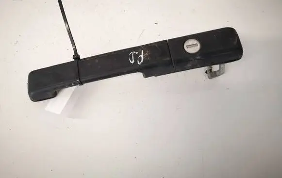 Volkswagen PASSAT B3 Front door exterior handle 