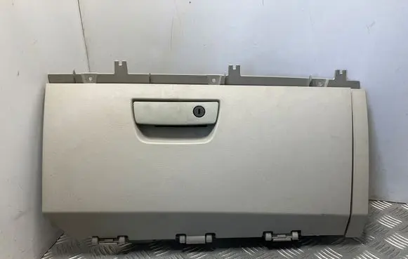 Chrysler Grand Voyager V Glove box set L0095875 C304001AA