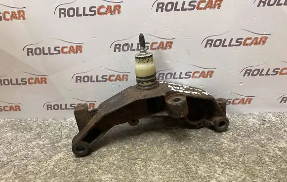 Opel Vivaro Gearbox mounting bracket 93853923 8200404273A