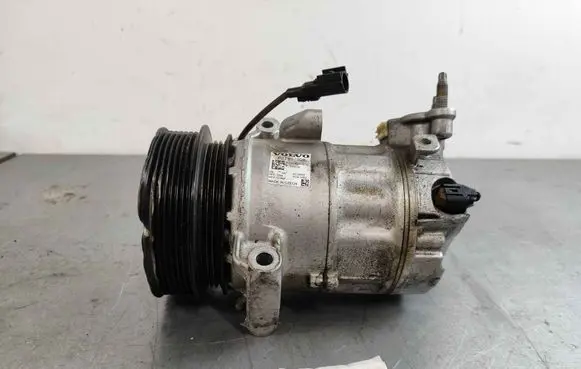 Volvo XC60 Air conditioning (A/C) compressor (pump) 36011563 36003907