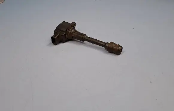 High voltage ignition coil